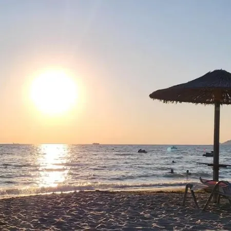 Bellissima Casa Al Mare Con Vista Mozzafiato Голем