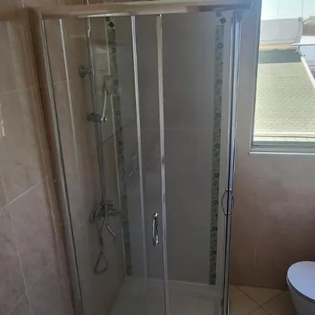 Appartamento Bellissima Casa Al Mare Con Vista Mozzafiato Golem (Tirana)